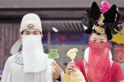 唐仕女吃瓜图图文 第1张 唐仕女吃瓜图图文 第1张